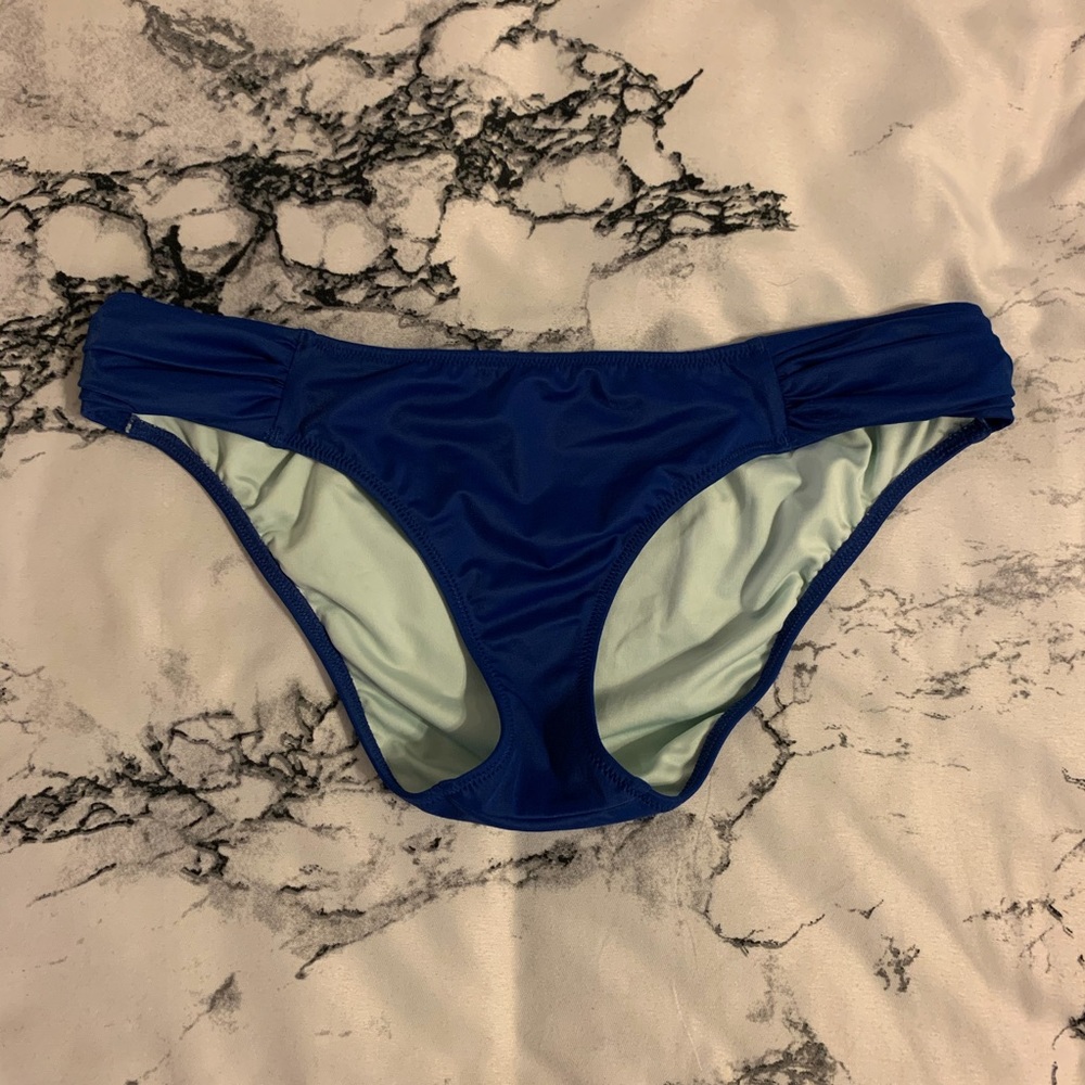 Victoria’s Secret The Knockout Bikini Blue Small